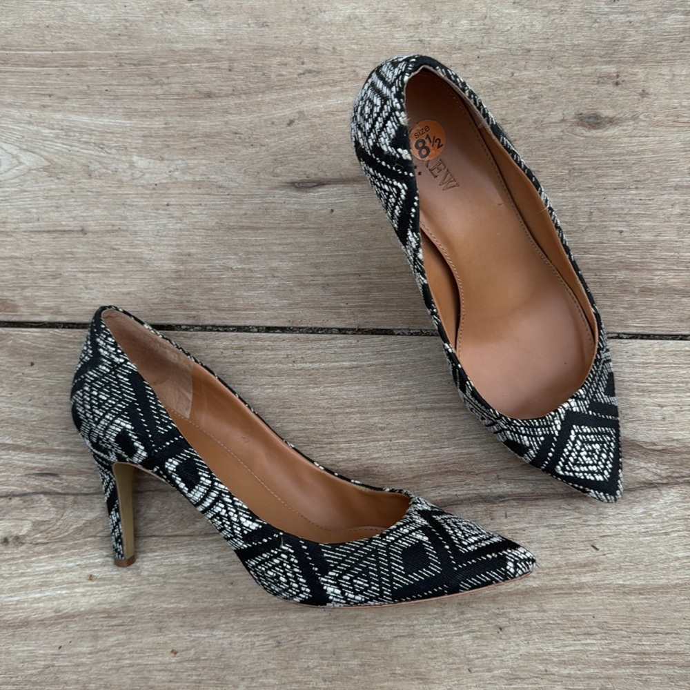 J. Crew Size 8.5 Ikat Aztec Print Fabric Beautiful!! - Picture 2 of 5